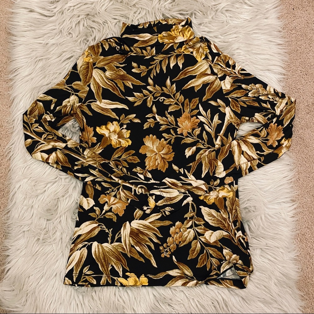 NWT Slinky Fitted Fall Pattern Mock Neck Top